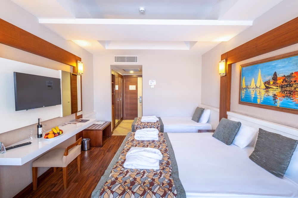 Standard Room photo 3