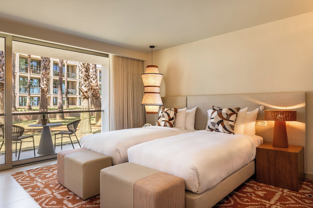 Premium Room - Photo 7