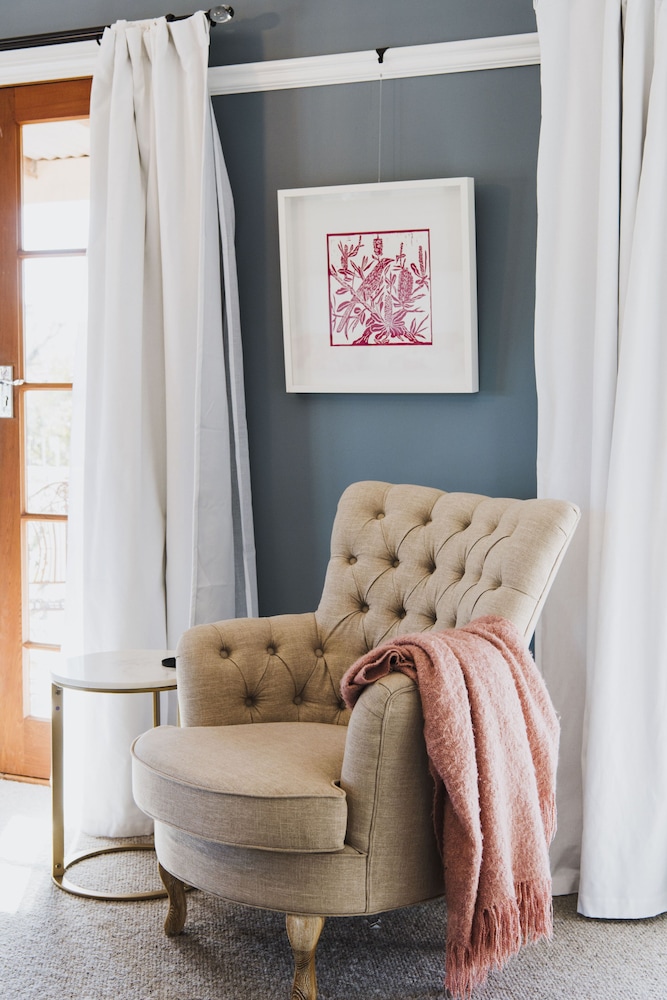 Luxury King Suite photo 3