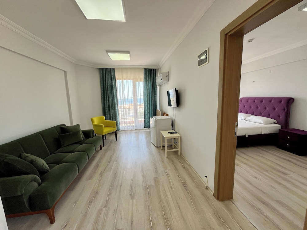 Deluxe Suite, Balcony, Sea View photo 1