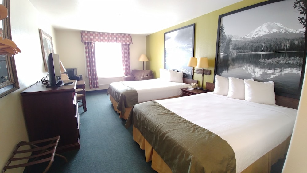 Standard Room, 2 Queen Beds, Non Smoking - Photo 5