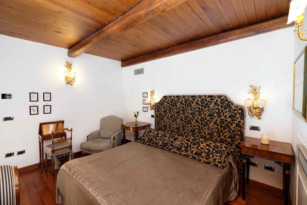 Premier Suite (Special)
