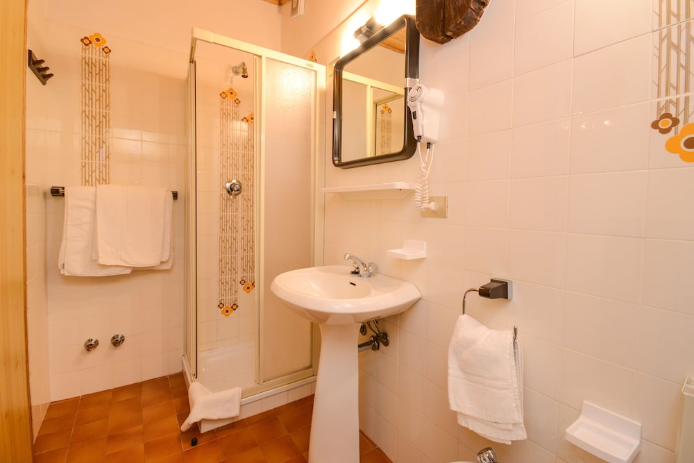 Quadruple Room photo 3