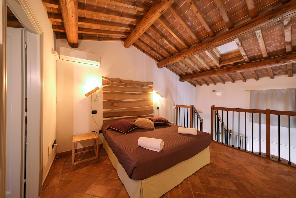 Standard Apartment, 1 Bedroom, Pool Access, Garden View