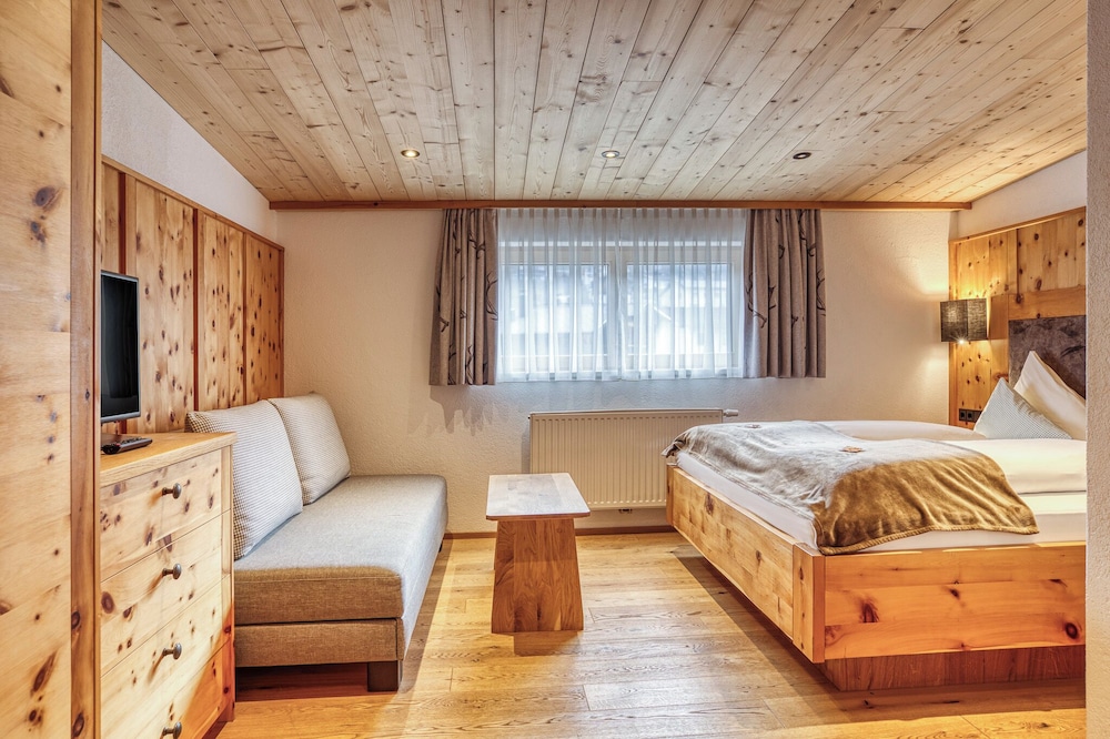 Deluxe Suite, 2 Bedrooms photo 1