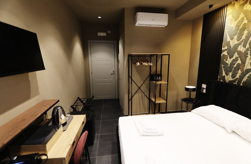 Basic Double Room