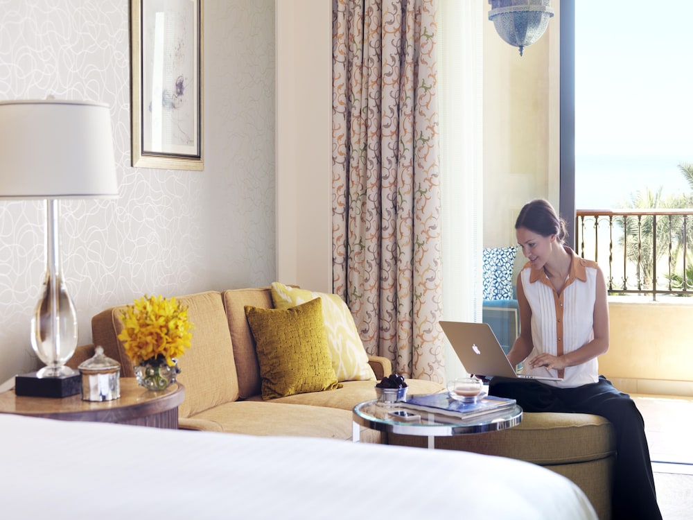 Deluxe Room, 2 Queen Beds, City View - Photo 7