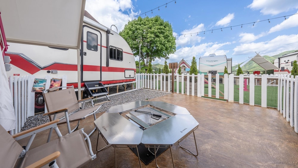 Basic Room, 1 Bedroom (Caravan USA 9) - Photo 10