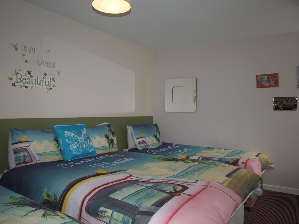 Basic Quadruple Room, Multiple Beds photo 1