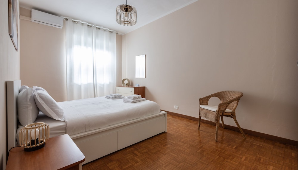 Apartment (1 Bedroom)