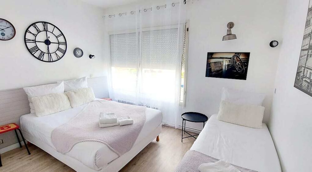 Standard Triple Room, Multiple Beds photo 1