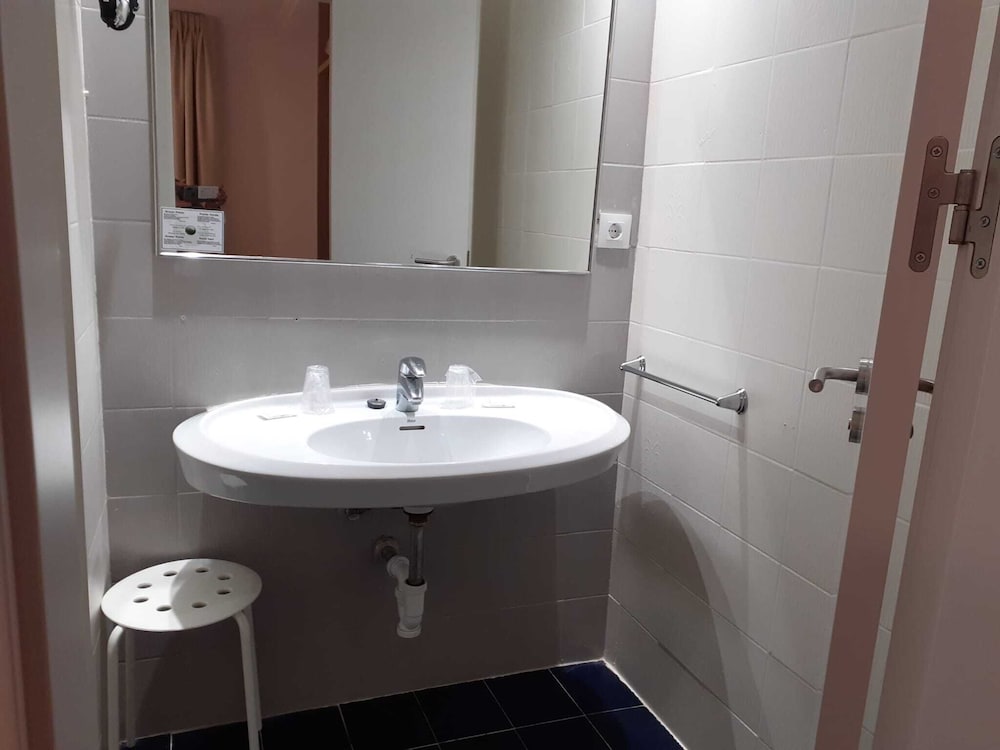 Double or Twin Room, Courtyard View, Courtyard Area (2 people) - Photo 7