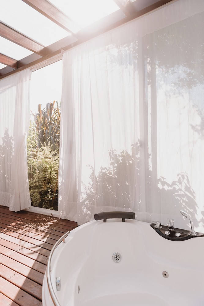 Deluxe Room, Garden View