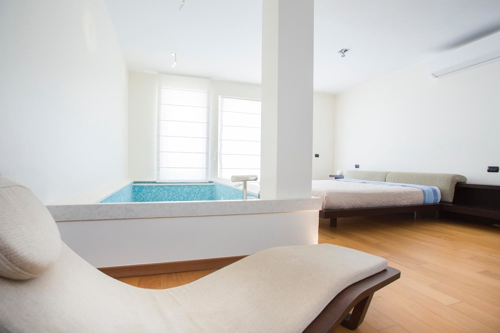 Exclusive Suite, Private Pool