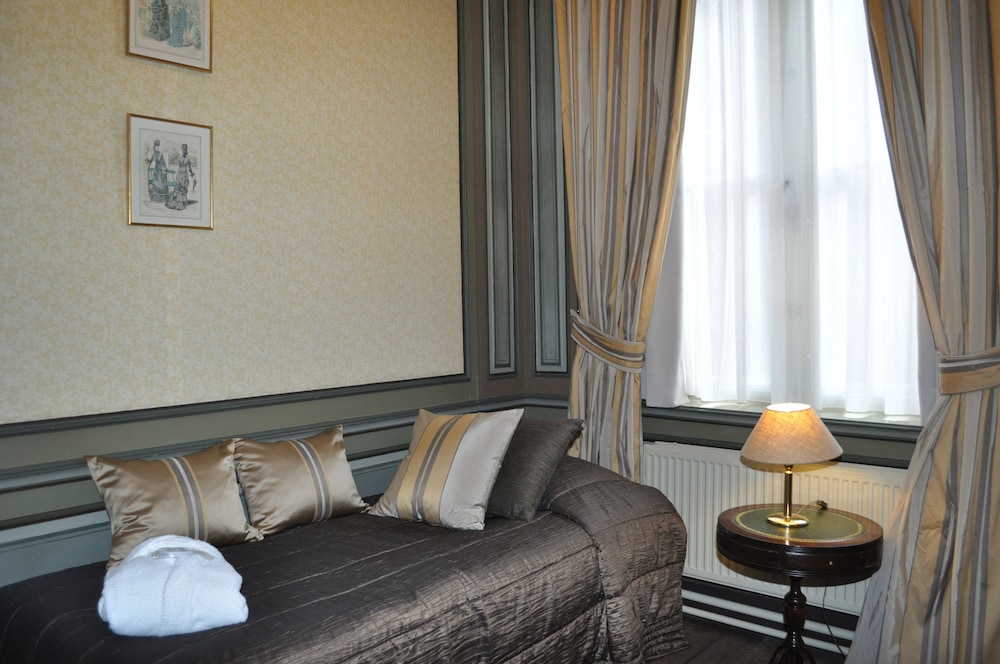 Junior Suite (Triple) photo 3