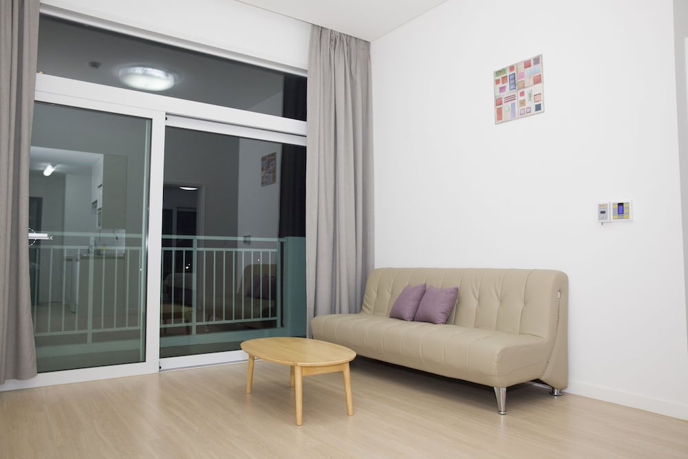 Suite (Type B)