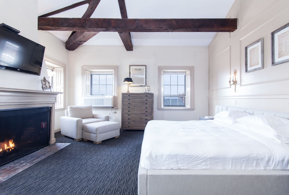 Executive Suite, 1 King Bed, Park View