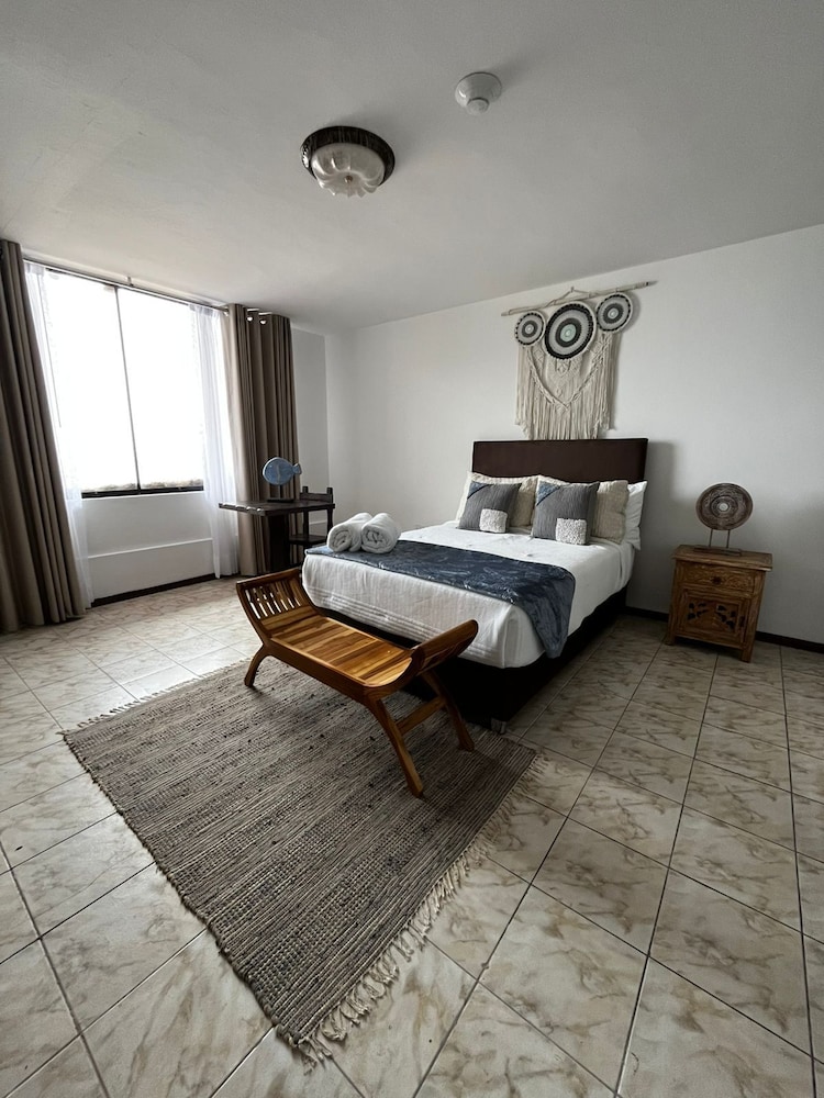 Executive Studio Suite