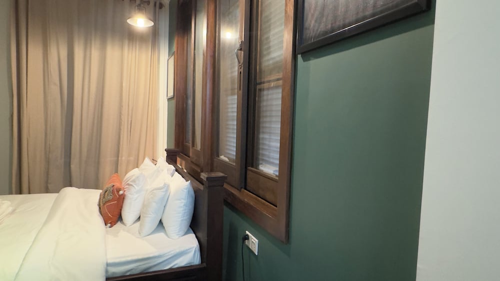 Deluxe Double Room, 1 Bedroom - Photo 5