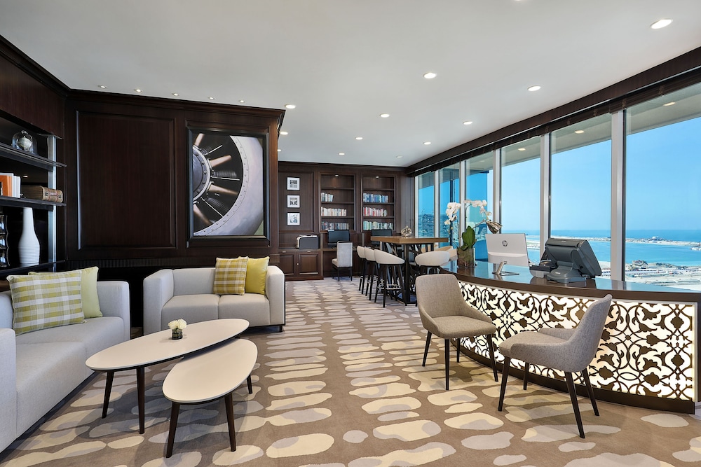 Deluxe Suite, 1 King Bed, Sea View (Balcony) thumbnail 6