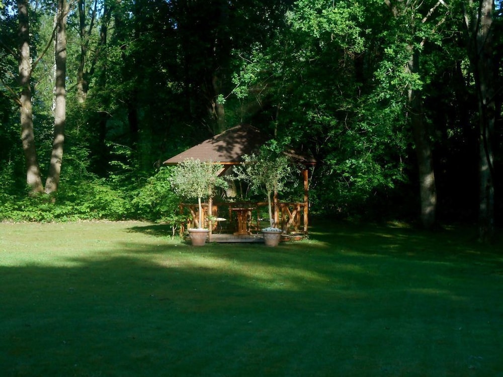Comfort Room, Non Smoking, Park View photo 2