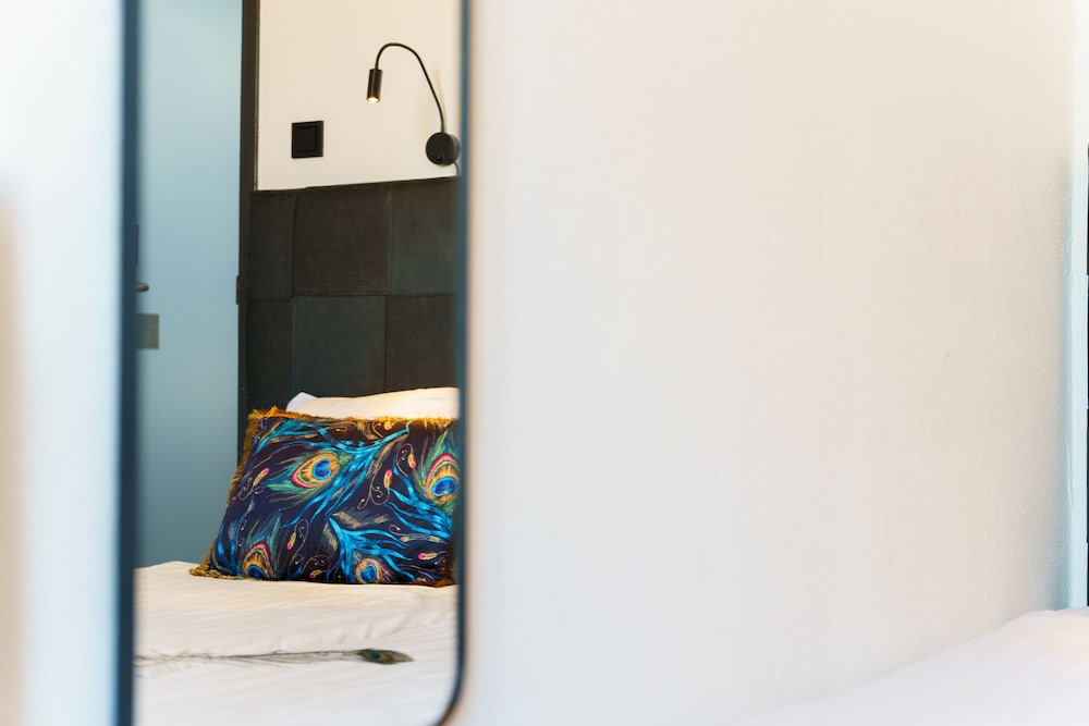 Double room with separate bathroom - Photo 2