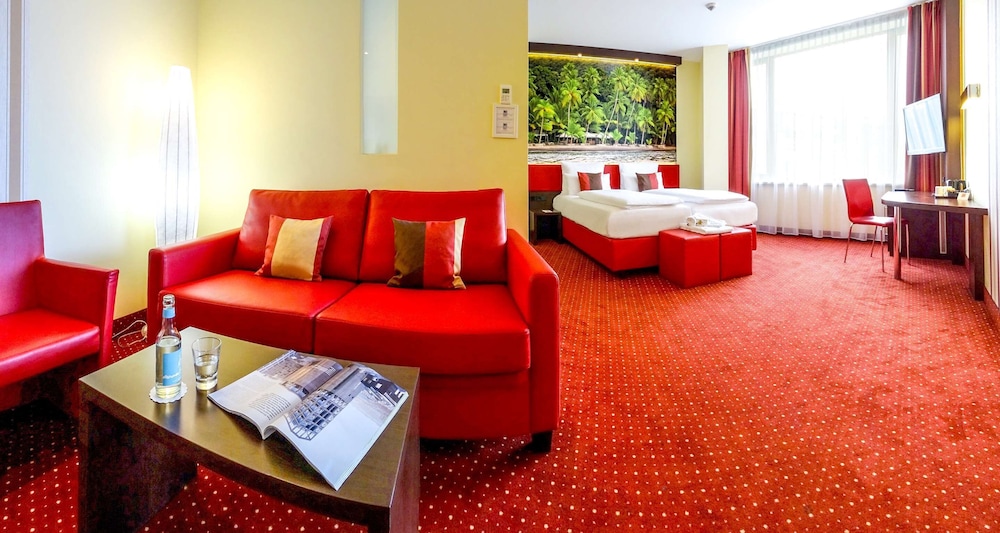 Standard Room, 1 Queen Bed