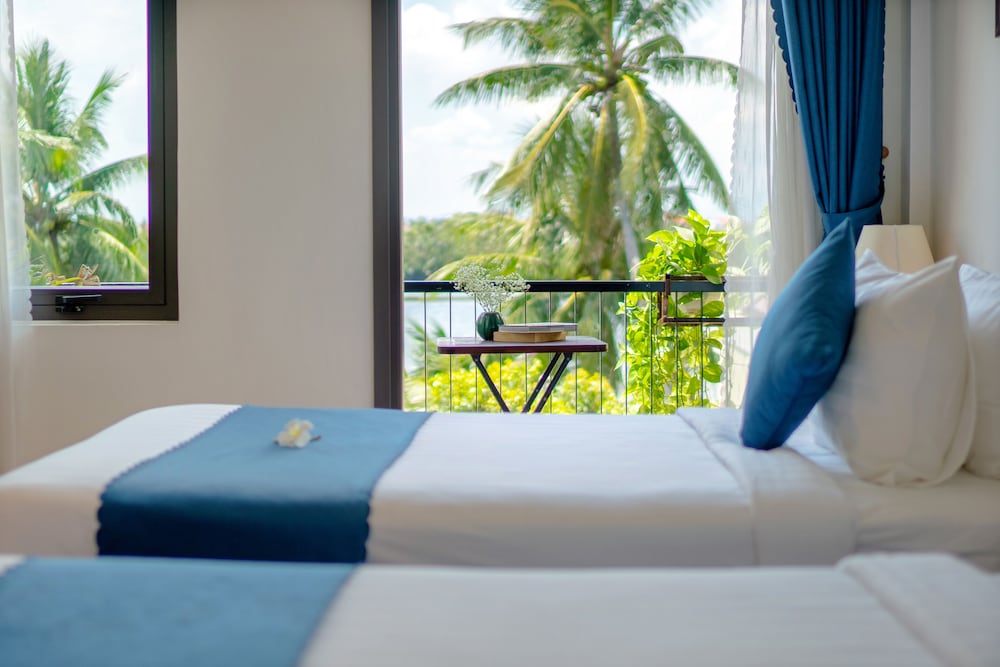 Deluxe Triple Room, River View