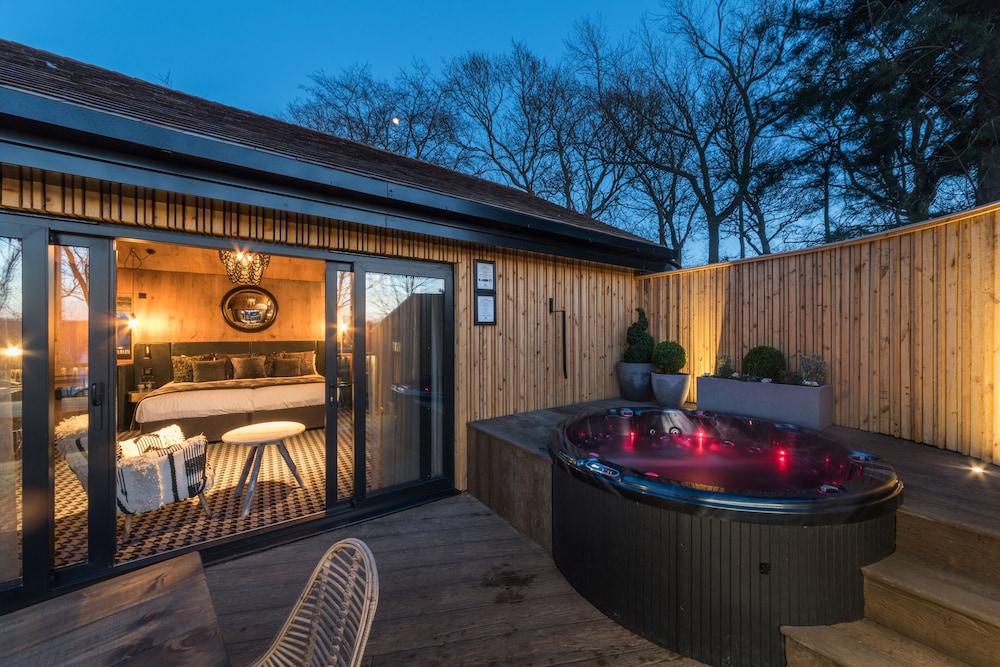 Luxury Tree House photo 3
