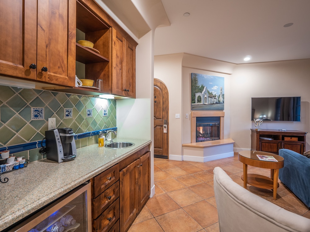 Luxury Villa Suite 5 photo 3