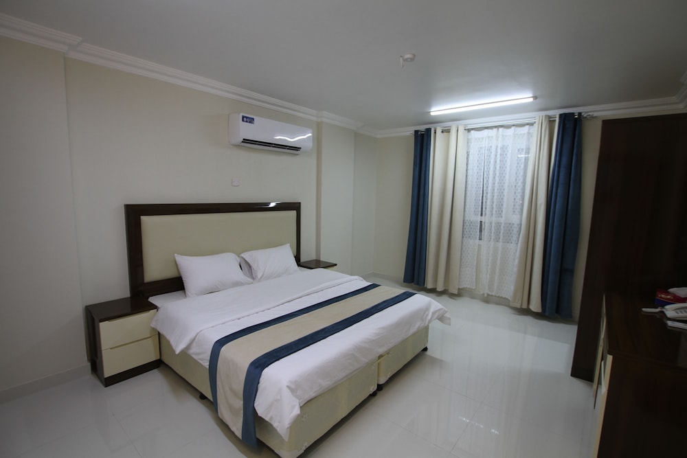 Luxury Double or Twin Room photo 3