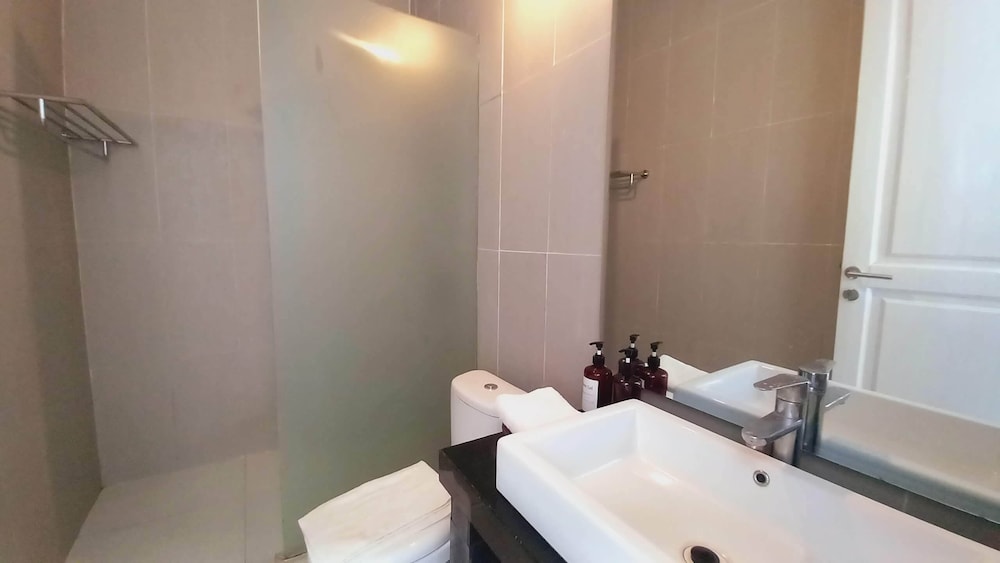 Deluxe Double Room, Balcony - Photo 2