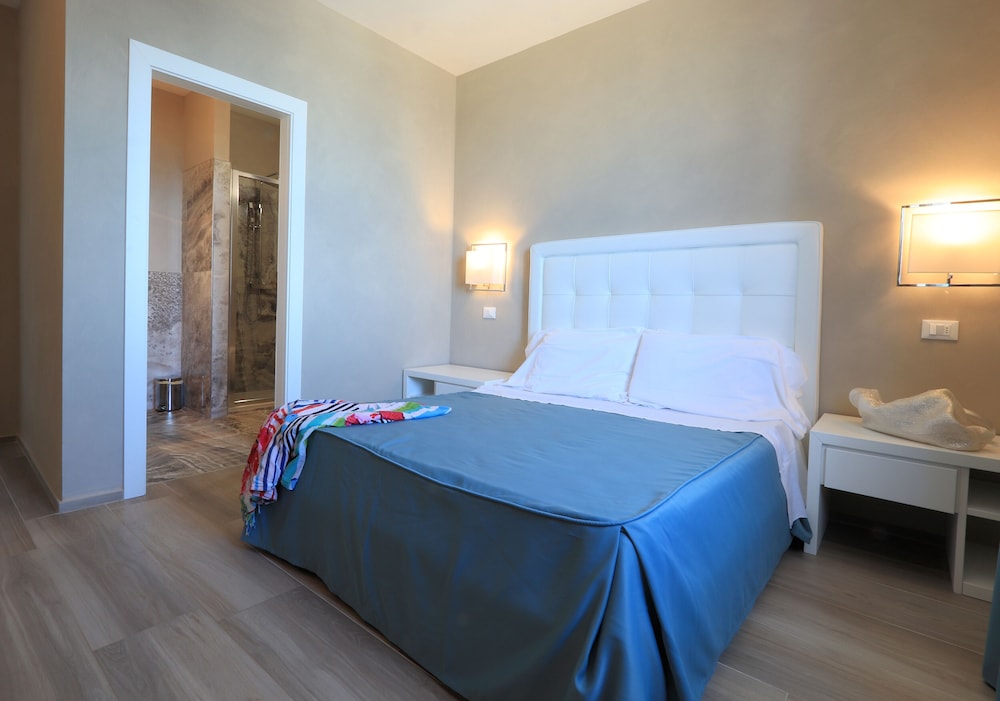 Superior Double Room, Non Smoking, City View photo 3