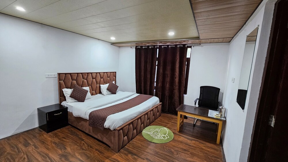 Deluxe Double Room, Hill View