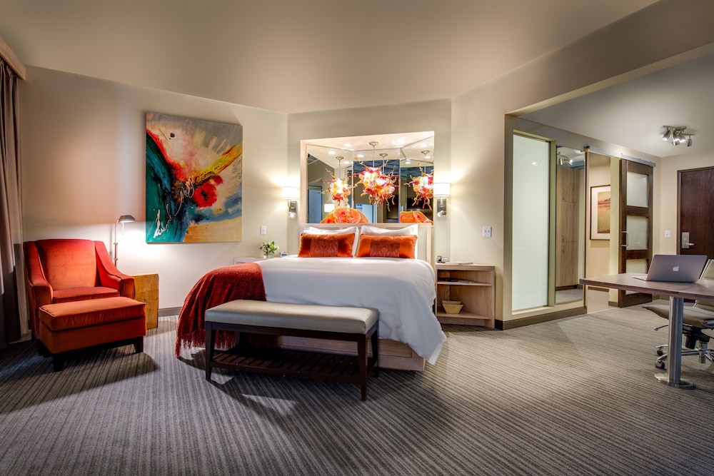 Superior Room, 1 King Bed