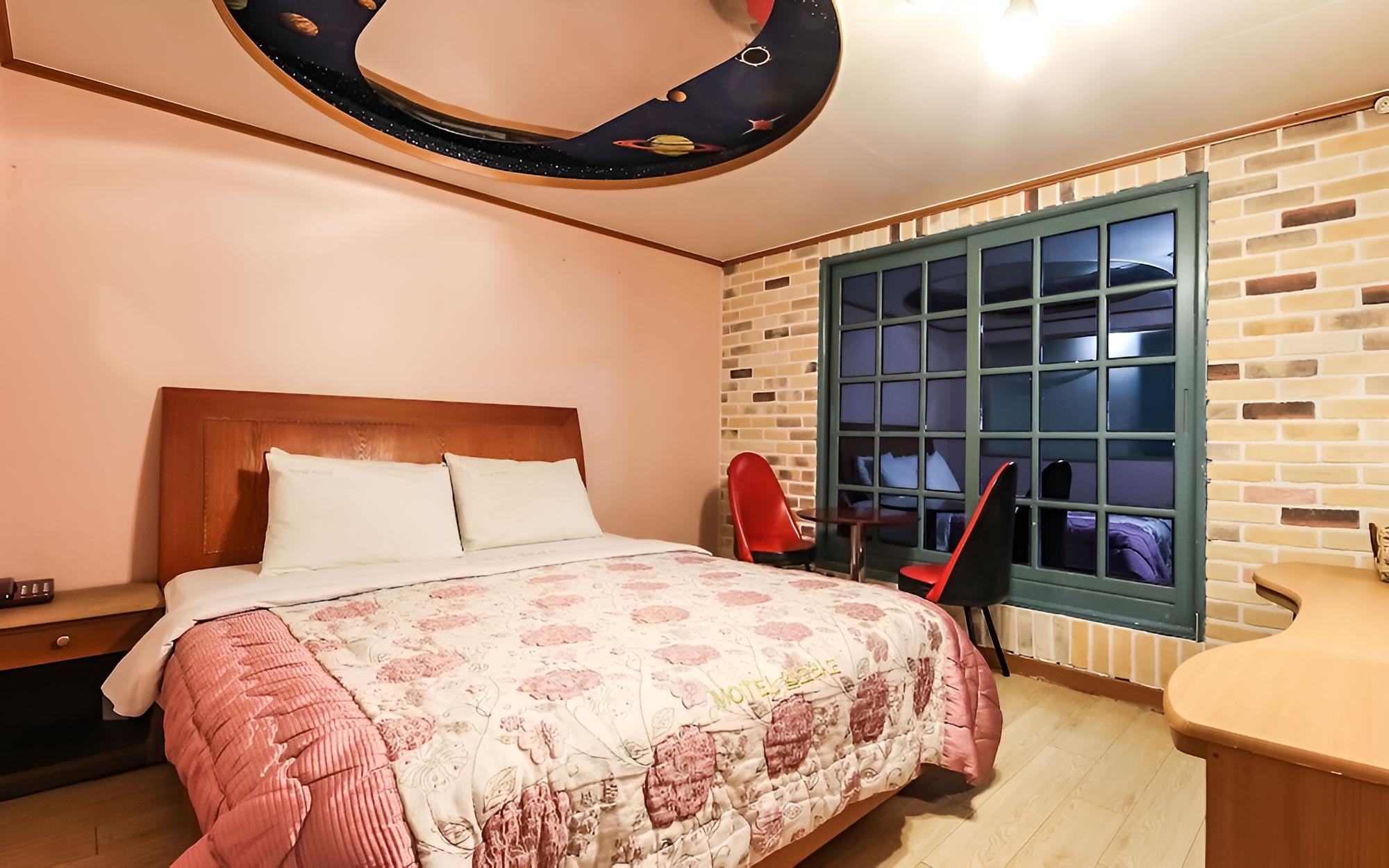 Room (Standard Room) photo 1