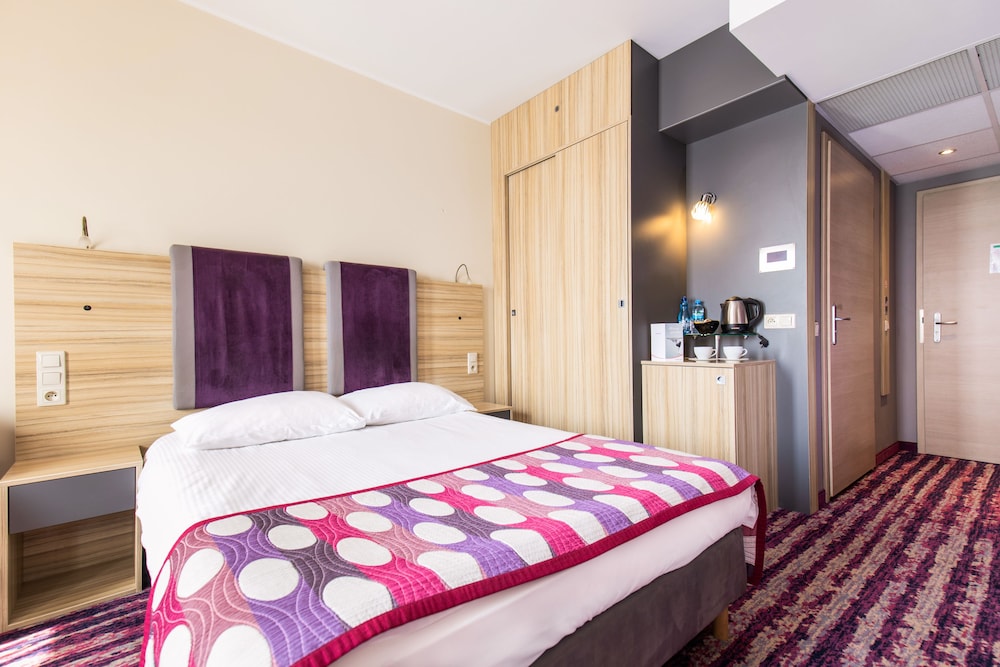 Standard Double Room - Photo 6
