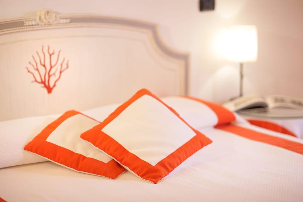 Standard Double Room - Photo 3