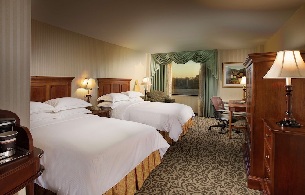 Room, 2 Double Beds, Accessible (Roll-In Shower) - Photo 3