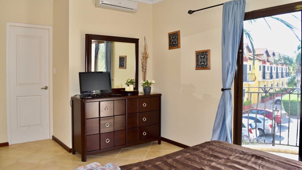 Townhome, 3 Bedrooms