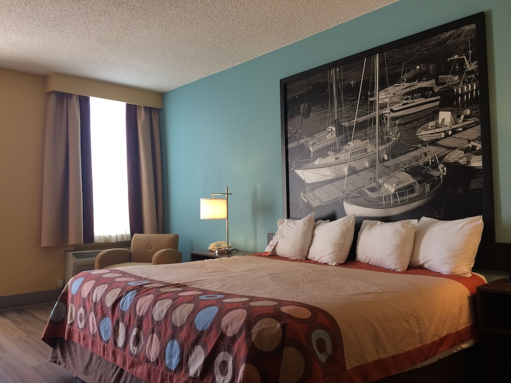 1 King Bed, Second Floor, Non-Smoking - Photo 5