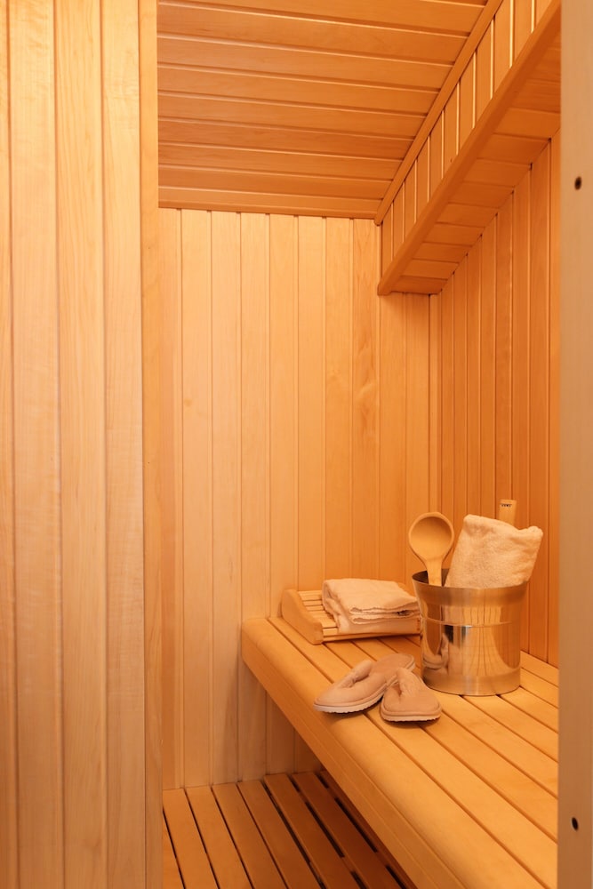 Suite - Photo 5