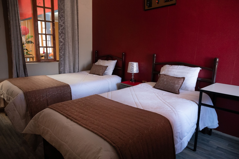 Single Room photo 3
