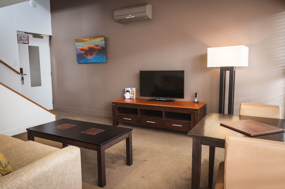 Corporate Studio - Photo 1