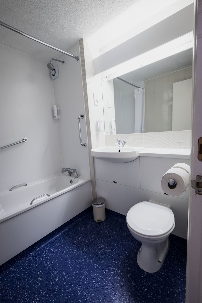 Family Triple Room, Multiple Beds - Photo 3
