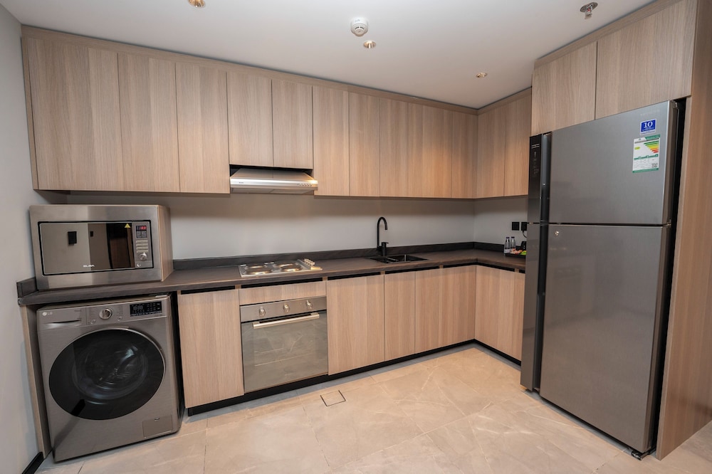 Executive Suite, 1 Bedroom - Photo 21