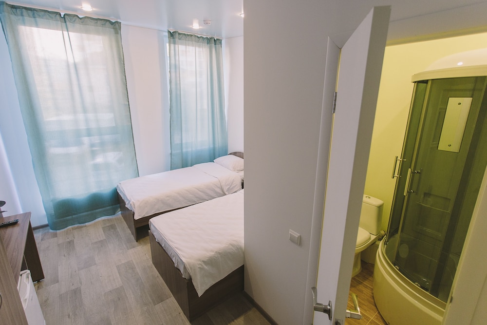 Standard Twin Room photo 2