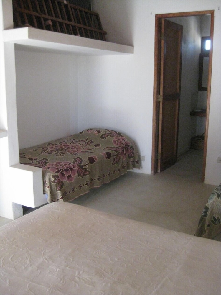 Family Room (up to 5 pax) photo 2