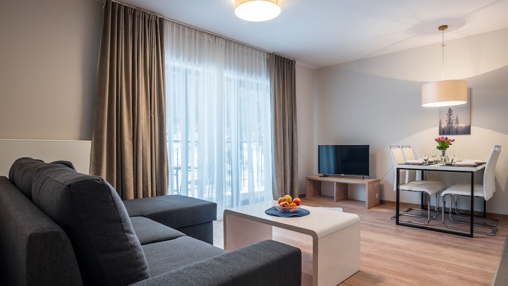 Apartment (3060)
