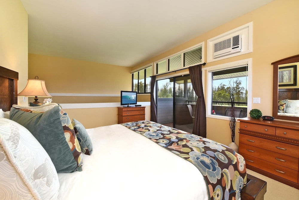 Condo, 2 Bedrooms, Partial Ocean View (KRV-1223) photo 1